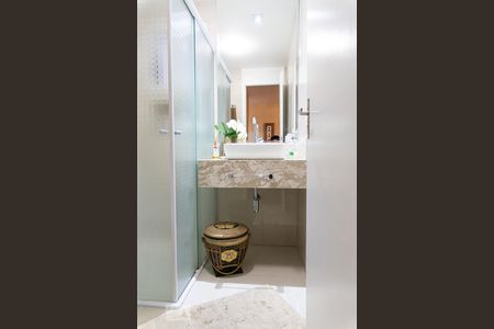 Banheiro de apartamento à venda com 1 quarto, 42m² em Consolação, São Paulo