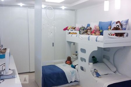 Apartamento à venda com 175m², 4 quartos e 3 vagasSuíte 2