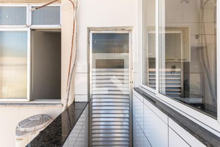 Apartamento à venda com 72m², 2 quartos e sem vagaÁrea de Serviço