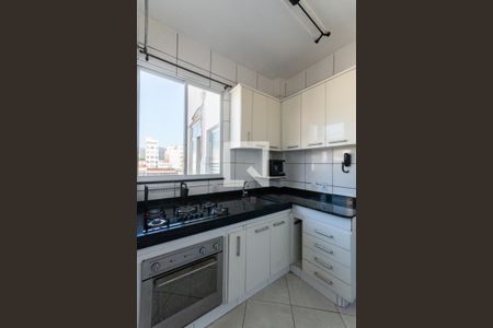 Apartamento à venda com 72m², 2 quartos e sem vagaCozinha