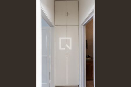 Apartamento à venda com 72m², 2 quartos e sem vagaCorredor