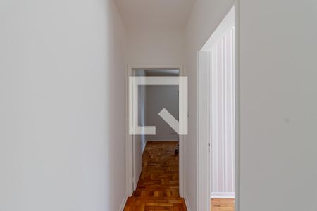 Corredor de casa à venda com 3 quartos, 156m² em Vila Gumercindo, São Paulo