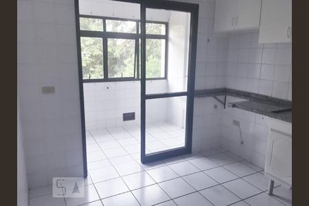 Apartamento para alugar com 110m², 3 quartos e 2 vagas Apartamento para alugar com 110m², 3 quartos e 2 vagasCozinha