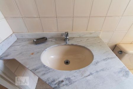 Apartamento para alugar com 43m², 2 quartos e 2 vagasBanheiro Social
