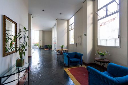 Apartamento para alugar com 43m², 2 quartos e 2 vagasHall social