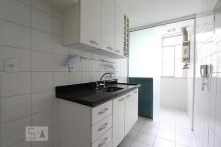 Cozinha  de apartamento para alugar com 2 quartos, 68m² em Jacarepaguá, Rio de Janeiro