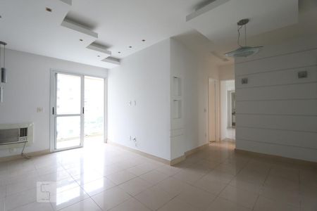Sala de apartamento para alugar com 2 quartos, 68m² em Jacarepaguá, Rio de Janeiro