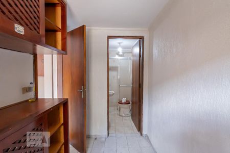 Casa à venda com 210m², 3 quartos e 4 vagasQuarto de Serviço