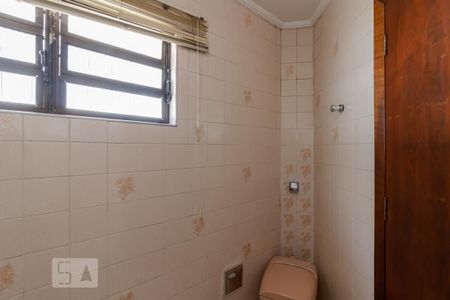 Casa à venda com 210m², 3 quartos e 4 vagasBanheiro da Suíte