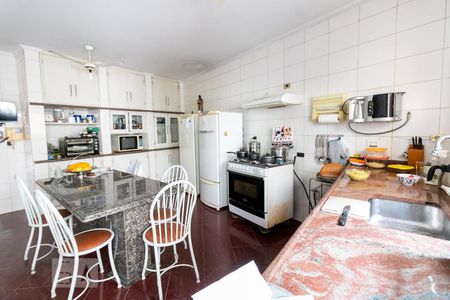 Casa à venda com 330m², 4 quartos e sem vagaCozinha