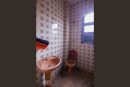 Casa para alugar com 110m², 4 quartos e sem vaga Casa para alugar com 110m², 4 quartos e sem vagaBanheiro