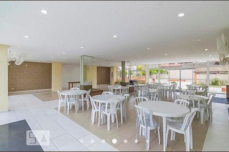 Apartamento à venda com 57m², 2 quartos e 1 vaga Apartamento à venda com 57m², 2 quartos e 1 vagaSalão de Festas