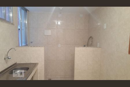 Cozinha de apartamento para alugar com 2 quartos, 65m² em Fátima, Niterói
