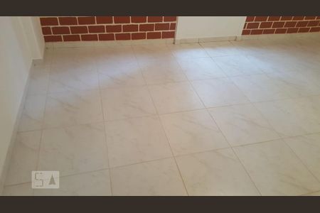 Sala de apartamento para alugar com 2 quartos, 65m² em Fátima, Niterói