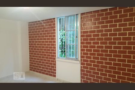 Sala de apartamento para alugar com 2 quartos, 65m² em Fátima, Niterói
