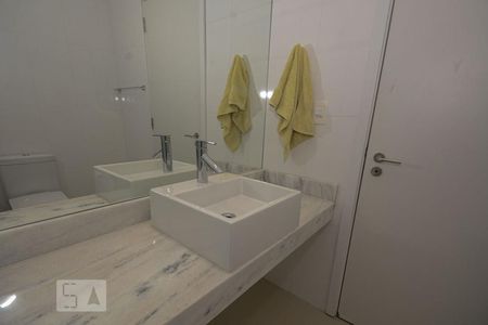 Apartamento para alugar com 80m², 2 quartos e 1 vagaBanheiro Suíte