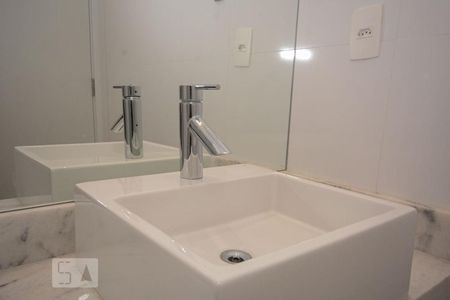 Apartamento para alugar com 80m², 2 quartos e 1 vagaBanheiro Social
