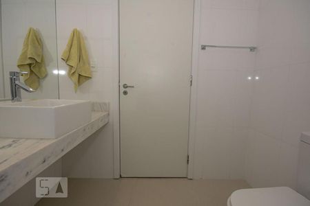 Apartamento para alugar com 80m², 2 quartos e 1 vagaBanheiro Suíte