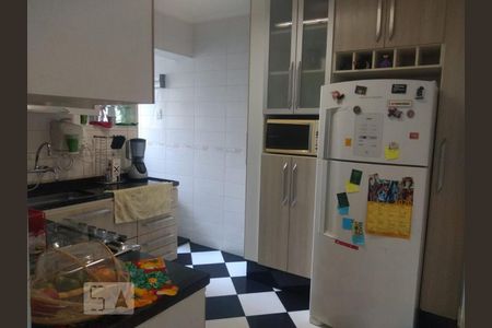 Apartamento à venda com 63m², 2 quartos e 1 vaga Apartamento à venda com 63m², 2 quartos e 1 vagaCozinha