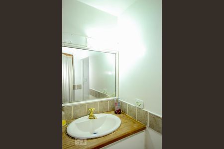 Apartamento à venda com 120m², 3 quartos e sem vagaBanheiro - Suite