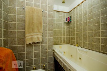 Apartamento à venda com 120m², 3 quartos e sem vagaBanheiro - Suite