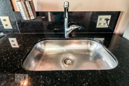 Apartamento à venda com 56m², 2 quartos e 1 vaga Apartamento à venda com 56m², 2 quartos e 1 vagaPia da cozinha