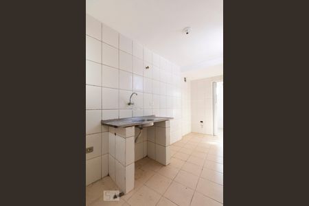 Cozinha de casa para alugar com 1 quarto, 25m² em Vila Guarani (z Sul), São Paulo