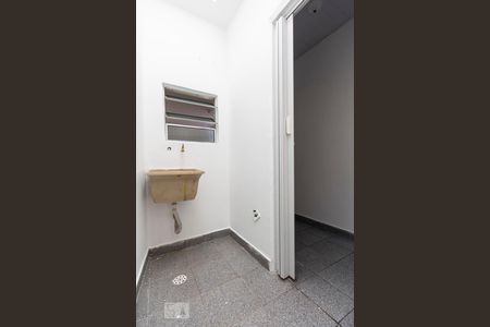 Casa para alugar com 25m², 1 quarto e sem vagaÁrea de Serviço