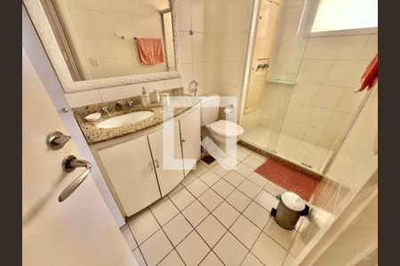 Apartamento à venda com 50m², 1 quarto e 1 vaga Apartamento à venda com 50m², 1 quarto e 1 vagaBanheiro