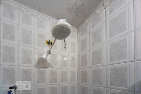 Casa à venda com 200m², 4 quartos e sem vagaChuveiro 