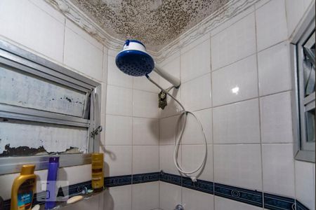 Casa à venda com 200m², 4 quartos e sem vagaChuveiro 