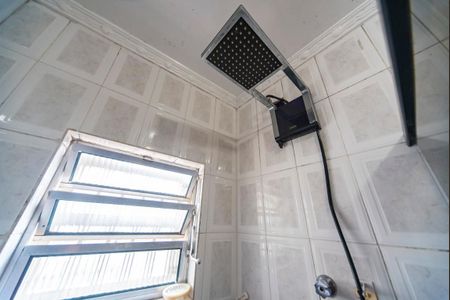 Casa à venda com 200m², 4 quartos e sem vagaChuveiro 