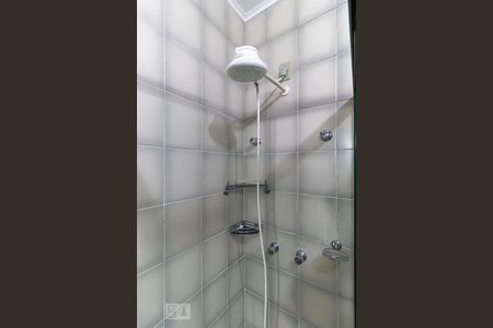 Casa de condomínio à venda com 600m², 5 quartos e 6 vagas Casa de condomínio à venda com 600m², 5 quartos e 6 vagasBanheiro da suíte 2