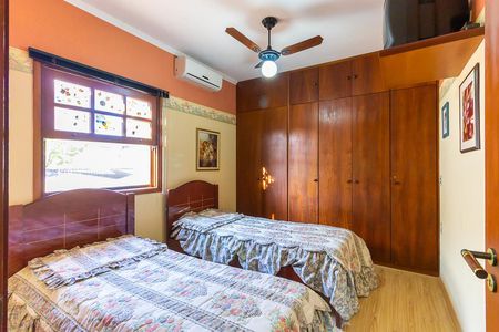 Casa de condomínio à venda com 600m², 5 quartos e 6 vagas Casa de condomínio à venda com 600m², 5 quartos e 6 vagasQuarto da suíte 3