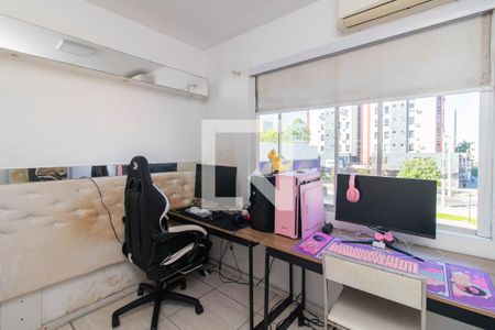 Quarto 1 de apartamento à venda com 2 quartos, 65m² em Teresópolis, Porto Alegre