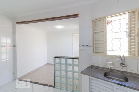 Cozinha de casa para alugar com 1 quarto, 50m² em Vila Aurora (zona Norte), São Paulo