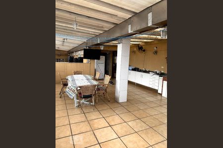 Casa à venda com 400m², 5 quartos e 2 vagas Casa à venda com 400m², 5 quartos e 2 vagasChurrasqueira