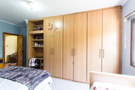 Casa à venda com 370m², 4 quartos e 3 vagasQuarto 2