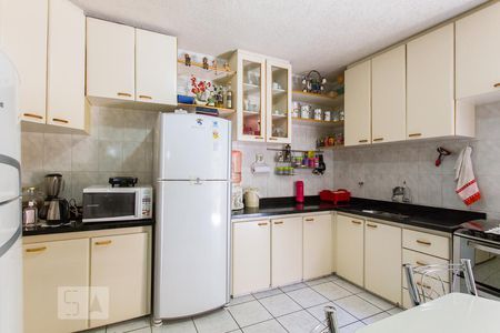 Casa à venda com 370m², 4 quartos e 3 vagasCozinha