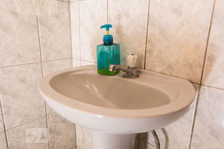 Casa à venda com 370m², 4 quartos e 3 vagasBanheiro de Serviço