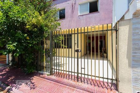 Casa à venda com 370m², 4 quartos e 3 vagasFachada