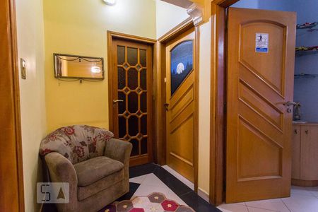 Casa à venda com 370m², 4 quartos e 3 vagasCorredor