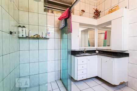 Casa à venda com 370m², 4 quartos e 3 vagasBanheiro da Suíte