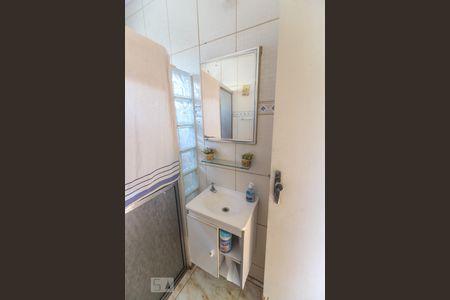 Casa à venda com 110m², 3 quartos e 1 vaga Casa à venda com 110m², 3 quartos e 1 vagaBanheiro