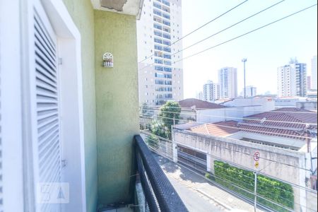 Casa à venda com 110m², 3 quartos e 1 vaga Casa à venda com 110m², 3 quartos e 1 vagaVaranda