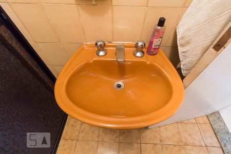 Casa à venda com 210m², 3 quartos e 4 vagasBanheiro Social