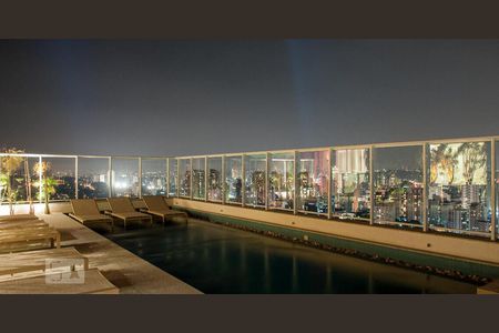 Apartamento à venda com 49m², 1 quarto e 1 vaga Apartamento à venda com 49m², 1 quarto e 1 vagaÁrea Comum - Piscina