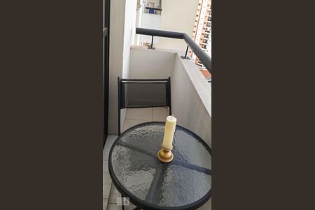 Sacada  de apartamento para alugar com 1 quarto, 41m² em Vila Bertioga, São Paulo