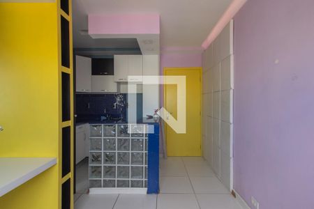 Sala de casa de condomínio para alugar com 1 quarto, 30m² em Campos Elíseos, São Paulo