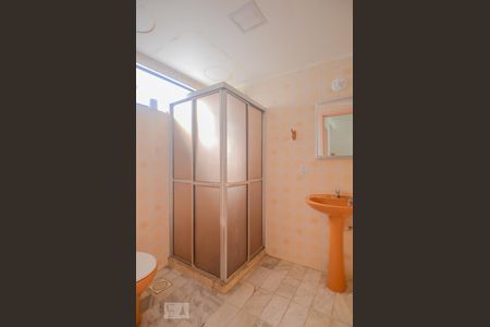 Banheiro de apartamento para alugar com 1 quarto, 40m² em Centro Histórico, Porto Alegre